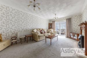 lounge- click for photo gallery